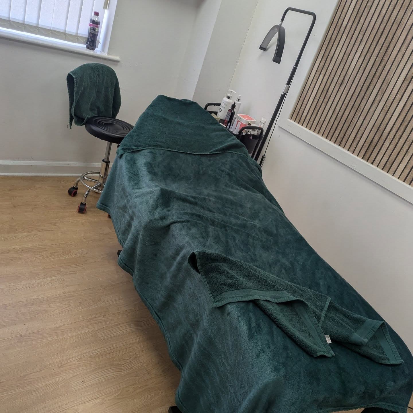 KG Skin Aesthetics clinic room